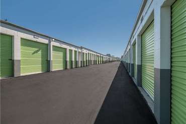 Extra Space Storage - Self-Storage Unit in Glendale, CA