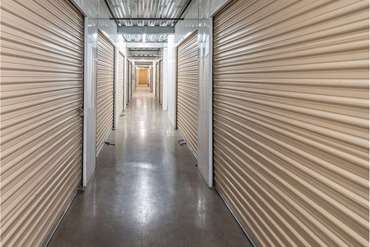 Extra Space Storage - Self-Storage Unit in Newbury Park, CA