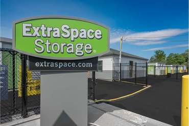 Extra Space Storage - 2 Industrial Way Tyngsboro, MA 01879