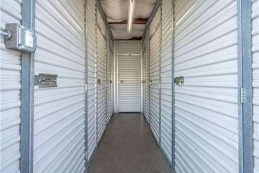 Extra Space Storage - 575 NW 185th Ave Beaverton, OR 97006
