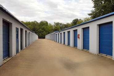Extra Space Storage - 5675 Summer Ave Memphis, TN 38134