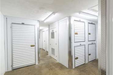 Extra Space Storage - 6231 Crawfordsville Rd Indianapolis, IN 46224