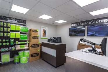 Extra Space Storage - 2420 E Stop 11 Rd Indianapolis, IN 46227