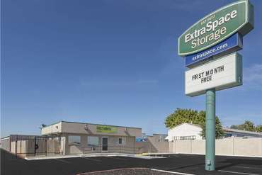 Extra Space Storage - 2733 Elkhorn Blvd, North Highlands, CA 95660
