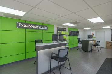 Extra Space Storage - 12190 Inwood Rd Dallas, TX 75244