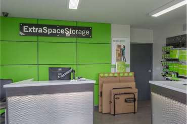 Extra Space Storage - 11511 Allen Rd Southgate, MI 48195