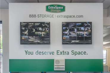 Extra Space Storage - 991 Milwaukee Ave Deerfield, IL 60015