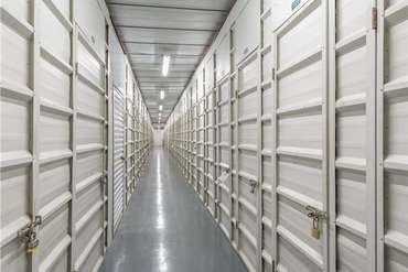 Extra Space Storage - 18920 Earhart Ct Gaithersburg, MD 20879