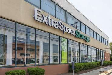 Extra Space Storage - 270 W Merrick Rd Valley Stream, NY 11580