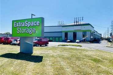 Extra Space Storage - 74 State Rt 17 Hasbrouck Heights, NJ 07604