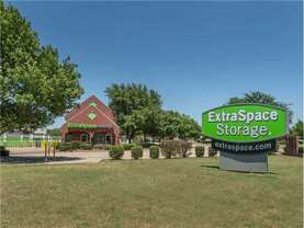 Extra Space Storage - Self-Storage Unit in Allen, TX