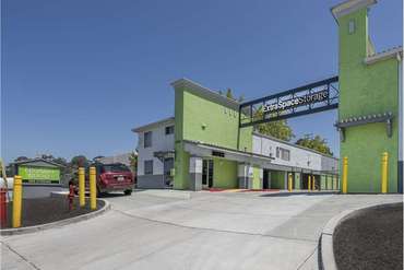 Extra Space Storage - Self-Storage Unit in Hayward, CA