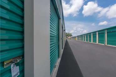 Extra Space Storage - Self-Storage Unit in St Petersburg, FL