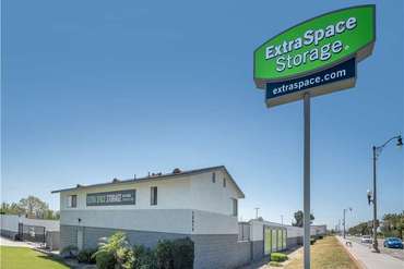 Extra Space Storage - 13473 Foothill Blvd, Fontana, CA 92335
