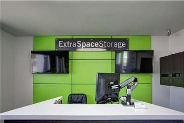 Extra Space Storage - Self-Storage Unit in Long Beach, CA