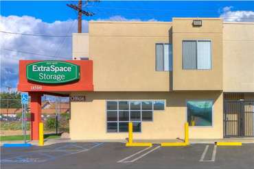 Extra Space Storage - Self-Storage Unit in Northridge, CA