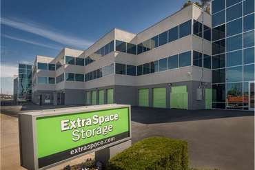 Extra Space Storage - 12714 S La Cienega Blvd, Hawthorne, CA 90250