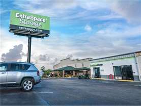 Extra Space Storage - Self-Storage Unit in Lenoir City, TN