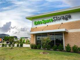 Extra Space Storage - Self-Storage Unit in Dallas, TX