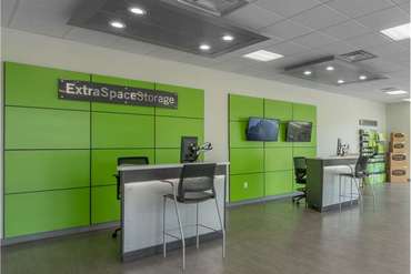 Extra Space Storage - Self-Storage Unit in Lake Worth, FL