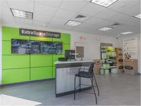 Extra Space Storage - Self-Storage Unit in St Petersburg, FL
