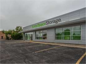 Extra Space Storage - Self-Storage Unit in Chicago Ridge, IL