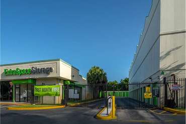 Extra Space Storage - 1900 NW 19th St, Fort Lauderdale, FL 33311