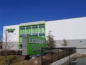 Extra Space Storage - Self-Storage Unit in Largo, FL