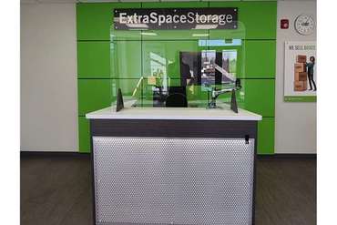 Extra Space Storage - 900 State St Perth Amboy, NJ 08861