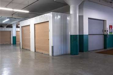 Extra Space Storage - 4210 Forest Park Ave St Louis, MO 63108