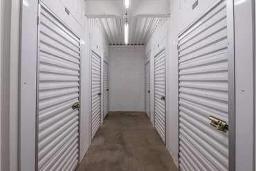 Extra Space Storage - 1135 W Broadway Rd Tempe, AZ 85282