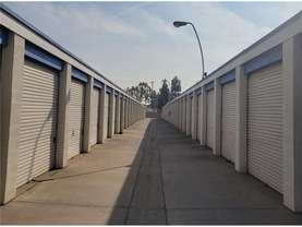 Extra Space Storage - Self-Storage Unit in Santa Ana, CA