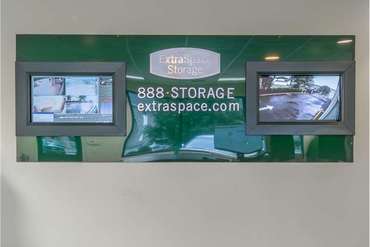 Extra Space Storage - 324 Dartmouth Dr East Stroudsburg, PA 18301