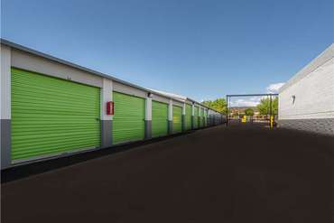 Extra Space Storage - 3050 Twin Oaks Dr NW Albuquerque, NM 87120