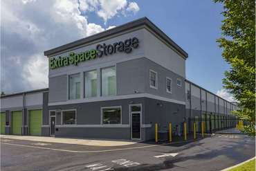 Extra Space Storage - 1864 US-9 Toms River, NJ 08755