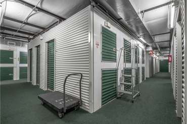 Extra Space Storage - 2720 University Pkwy Winston-Salem, NC 27105