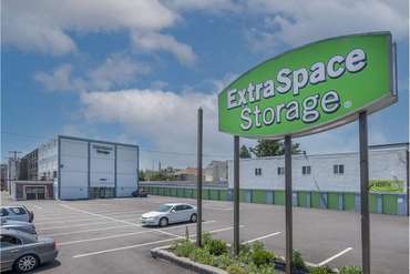 Extra Space Storage - 2050 Revere Beach Pkwy Everett, MA 02149