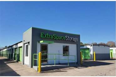 Extra Space Storage - 7007 S Lake Houston Pkwy Houston, TX 77049