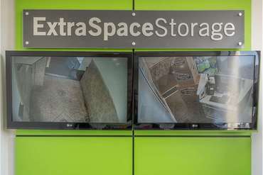 Extra Space Storage - 3330 Broadway New York, NY 10031