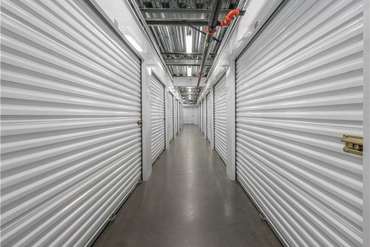 Extra Space Storage - 6880 Troost Ave North Hollywood, CA 91605
