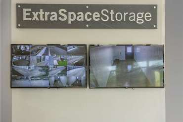Extra Space Storage - 9343 E Fowler Ave Thonotosassa, FL 33592