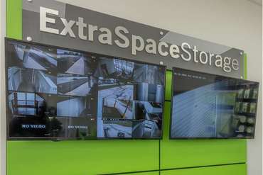Extra Space Storage - 2700 Belvidere Rd Waukegan, IL 60085