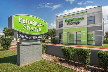 Extra Space Storage - 2416 Lakeview Pkwy Rowlett, TX 75088
