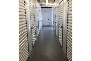 Extra Space Storage - 20221 Prairie St Chatsworth, CA 91311