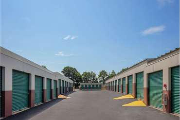 Extra Space Storage - 901 Candia Rd Manchester, NH 03109