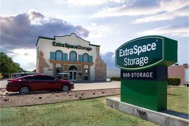 Extra Space Storage - 7600 McCart Ave Fort Worth, TX 76133