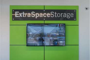 Extra Space Storage - 9125 Ulmerton Rd Largo, FL 33771