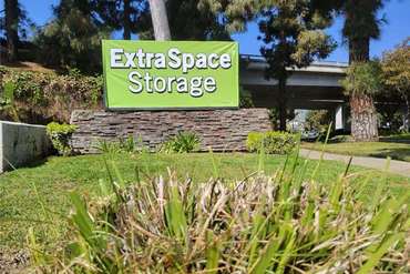 Extra Space Storage - Self-Storage Unit in Culver City, CA
