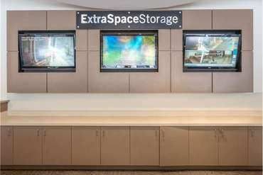 Extra Space Storage - 333 W Ohio St Chicago, IL 60654