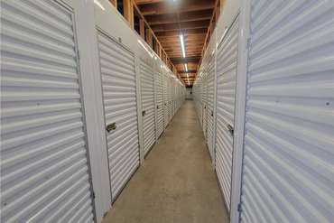 Extra Space Storage - 1620 14th St Santa Monica, CA 90404